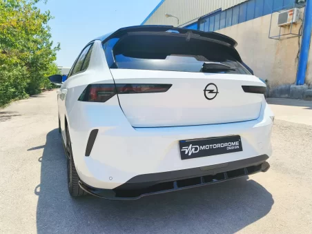 Opel Astra L Hatchback - Achterbumper spoiler